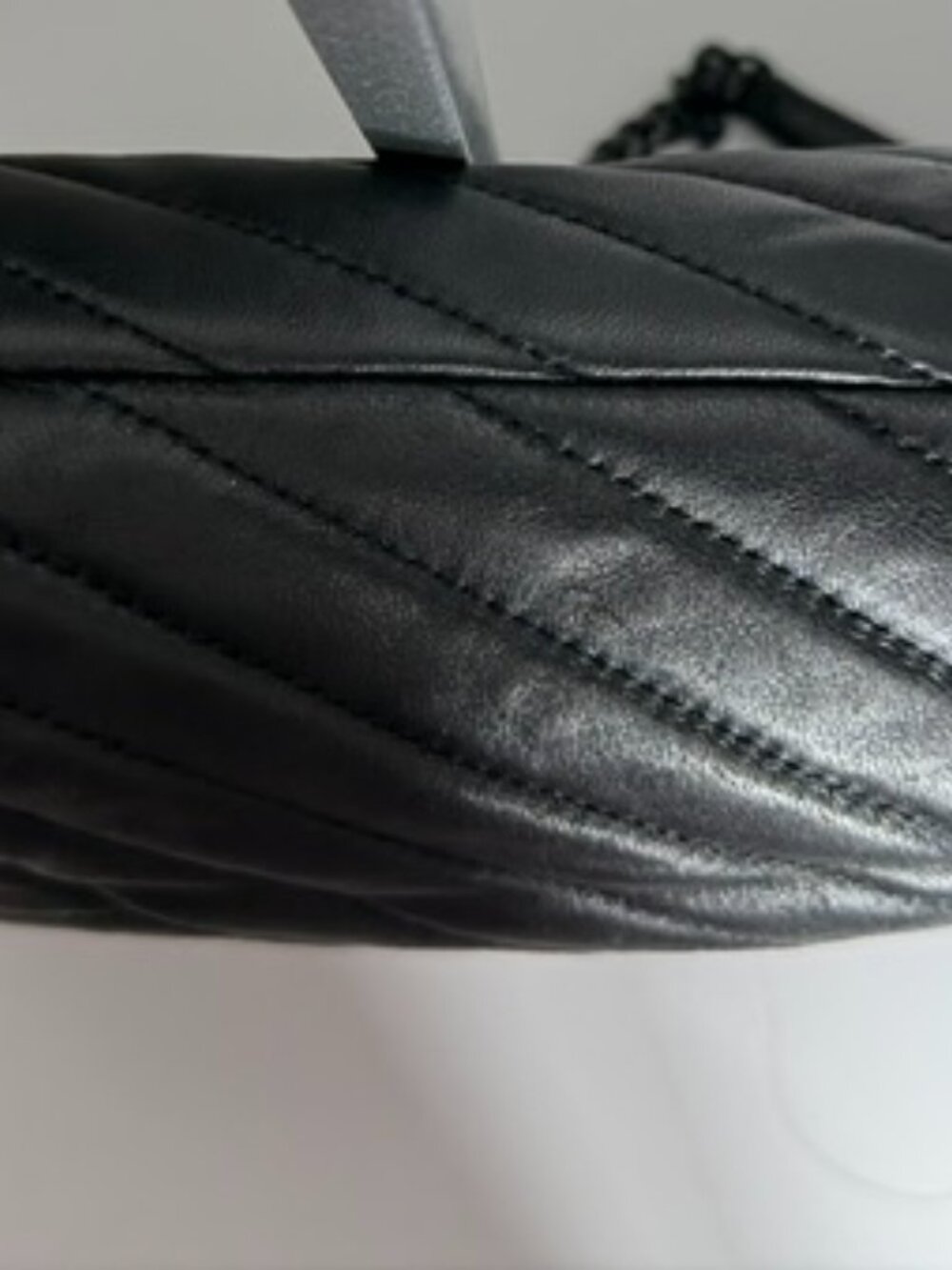 TORY BURCH - KIRA CHVRON CONVERTIBLE SHOULDER BAG in Black - Picture 7 of 12